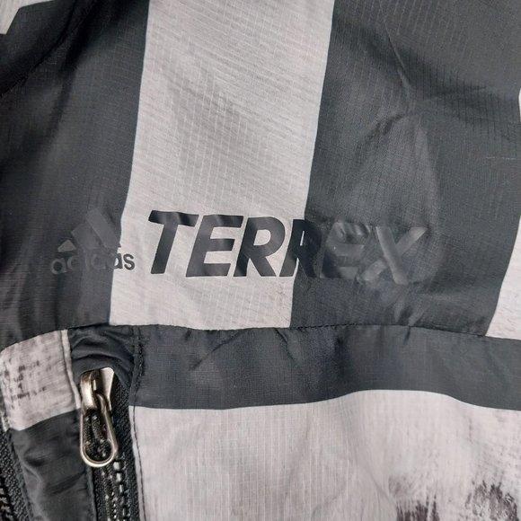 Adidas TERREX Jacket Men Small Black Gray Windbreaker Full Zip Hood Lightweight - Picture 6 of 12